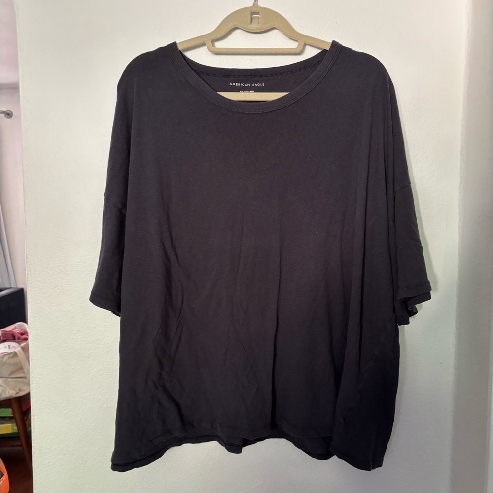 American Eagle Outfitters Black Short Sleeve Tee